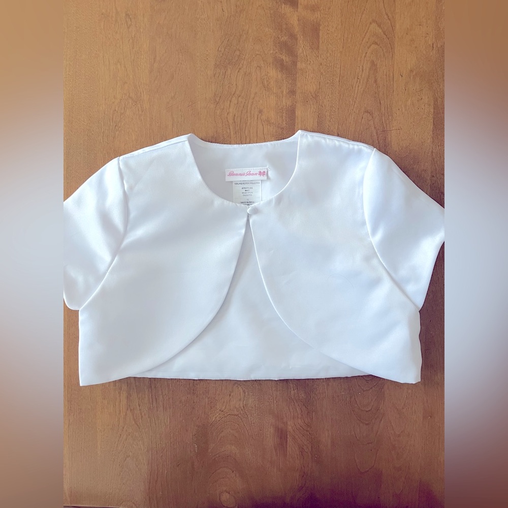 White Satin Short-Sleeved Girl’s Bolero by Bonnie Jean. NWOT